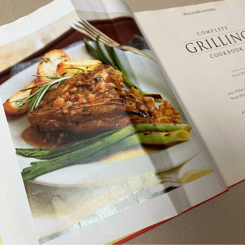 Williams Sonoma Complete Grilling Cookbook Hard Cover Book Y2K